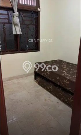 Disewakan Segera Rumah Kondisi Baik di Area Tebet, Jakarta Selatan Disewakan Segera Rumah Kondisi Baik di Area Tebet, Jakarta Selatan