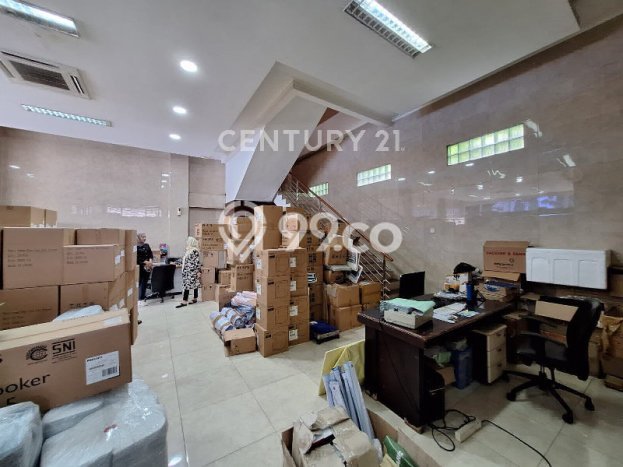 Untuk Dijual Kantor di Kemayoran Jakarta Pusat LT 425m2 / LB 1152m2 Untuk Dijual Kantor di Kemayoran Jakarta Pusat LT 425m2 / LB 1152m2