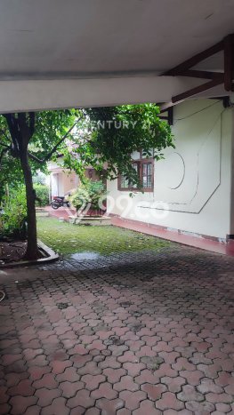 Rumah Elit Modern Tanpa Renovasi di Jati Padang Jakarta Selatan Rumah Elit Modern Tanpa Renovasi di Jati Padang Jakarta Selatan
