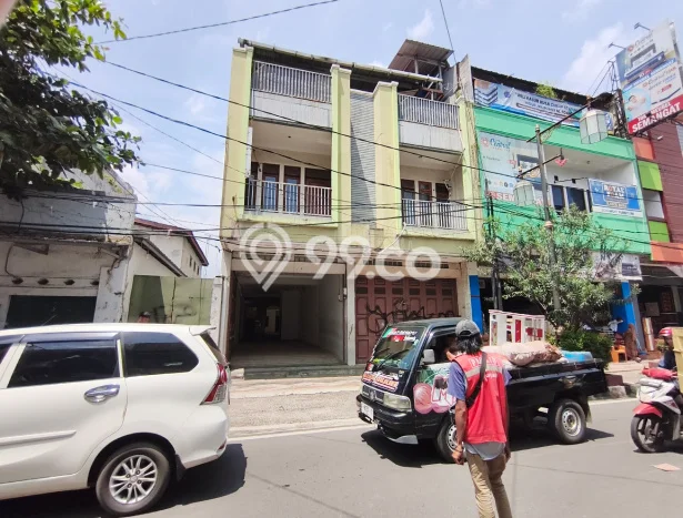 Ruko untuk Disewa di Pusat Cianjur Luas Bangunan 532m2 Ruko untuk Disewa di Pusat Cianjur Luas Bangunan 532m2