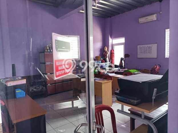 PENAWARAN TERBATAS! Rumah Berkualitas area Cianjur, LT 221m² Bangunan 200m² PENAWARAN TERBATAS! Rumah Berkualitas area Cianjur, LT 221m² Bangunan 200m²