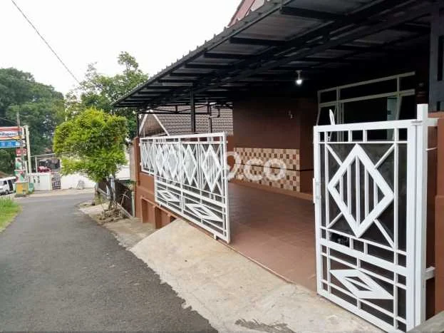 Rumah Luas Asri 3 KT Siap Pakai di Cianjur Kota Cianjur Rumah Luas Asri 3 KT Siap Pakai di Cianjur Kota Cianjur