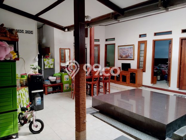LOKASI STRATEGIS! Ruko di Karangtengah, Luas 242m2m², Kawasan Komersial LOKASI STRATEGIS! Ruko di Karangtengah, Luas 242m2m², Kawasan Komersial