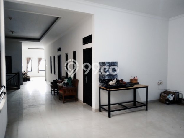 Rumah Modern 8 Kamar LT 300m2 di Cianjur Kota Rumah Modern 8 Kamar LT 300m2 di Cianjur Kota