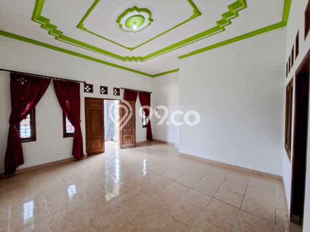 Dijual Rumah 5 Kamar Lokasi Ideal Nyaman dan Strategis di Cianjur Dijual Rumah 5 Kamar Lokasi Ideal Nyaman dan Strategis di Cianjur