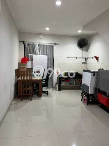 For Sale Hunian Rumah Terawat 2 KT di Green Lake City, Jakarta Barat For Sale Hunian Rumah Terawat 2 KT di Green Lake City, Jakarta Barat