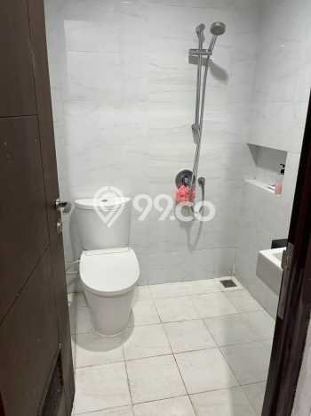For Sale Hunian Rumah Terawat 2 KT di Green Lake City, Jakarta Barat For Sale Hunian Rumah Terawat 2 KT di Green Lake City, Jakarta Barat