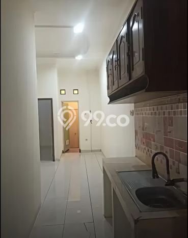 Lokasi terbaik! Rumah siap pakai disewakan di Colomadu LB 86m2 Lokasi terbaik! Rumah siap pakai disewakan di Colomadu LB 86m2