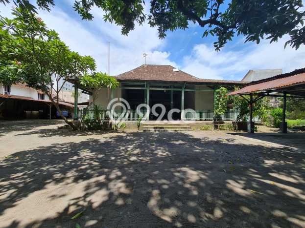 Lahan Kosong Dijual di Banjarsari, Solo, Luas 1395m2 Area Strategis Lahan Kosong Dijual di Banjarsari, Solo, Luas 1395m2 Area Strategis