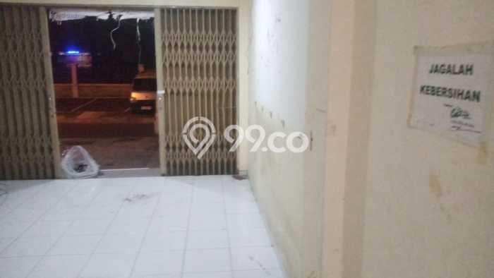 Unit Ruko Dijual di Pasar Kliwon Solo Luas Tanah 86m2, Luas Bangunan 110m2 Unit Ruko Dijual di Pasar Kliwon Solo Luas Tanah 86m2, Luas Bangunan 110m2