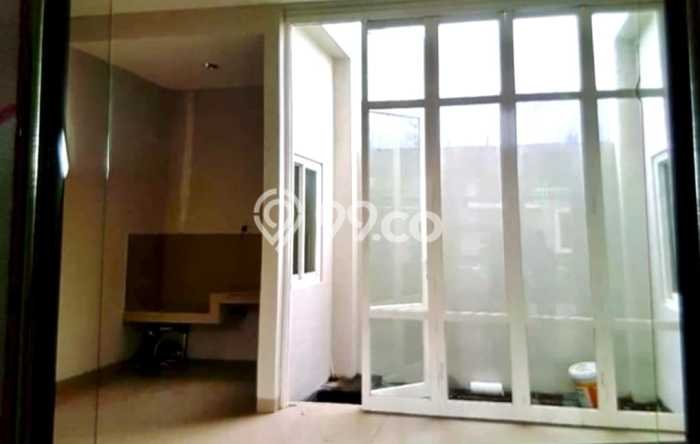 Disewakan Segera Rumah Kondisi Bagus di Kawasan Colomadu, Solo Disewakan Segera Rumah Kondisi Bagus di Kawasan Colomadu, Solo