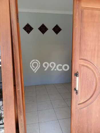 Dijual Kost di Kawasan Colomadu, Solo, Spesifikasi 8 KT, 5 KM, 250m2 Dijual Kost di Kawasan Colomadu, Solo, Spesifikasi 8 KT, 5 KM, 250m2