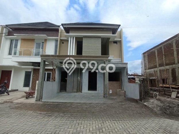 Rumah Modern Cantik 4 KT Bisa Langsung Pindah di Colomadu Rumah Modern Cantik 4 KT Bisa Langsung Pindah di Colomadu