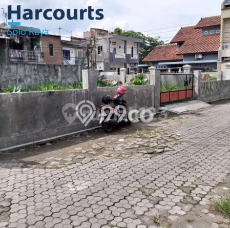 Kavling Tanah di Pasar Kliwon Dijual Luas 644m2 Legalitas SHM Kavling Tanah di Pasar Kliwon Dijual Luas 644m2 Legalitas SHM