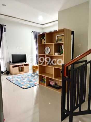 Disewakan! Rumah 4 Kamar Tidur &
2 Kamar Mandi di Gentan, Sukoharjo Disewakan! Rumah 4 Kamar Tidur &
2 Kamar Mandi di Gentan, Sukoharjo