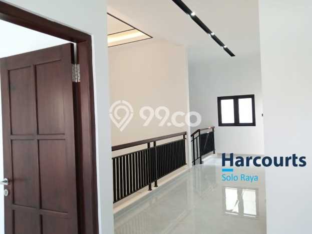 Hunian Cantik Minimalis Lb 200m2 di Colomadu, Karanganyar Hunian Cantik Minimalis Lb 200m2 di Colomadu, Karanganyar