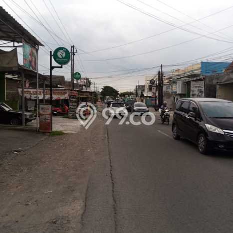 Unit Gudang Disewakan di Gentan di Area Ramai & Strategis Unit Gudang Disewakan di Gentan di Area Ramai & Strategis