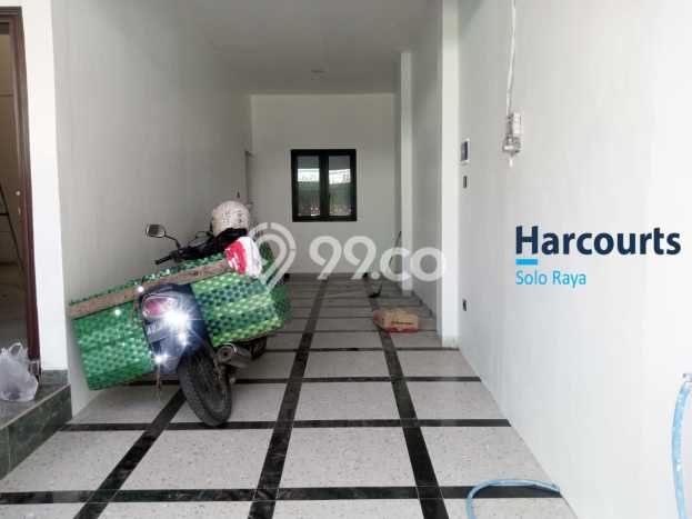Hunian Cantik Minimalis Lb 200m2 di Colomadu, Karanganyar Hunian Cantik Minimalis Lb 200m2 di Colomadu, Karanganyar