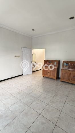 Untuk Dijual Komersial di Kartasura Sukoharjo LT 300m2 / LB 300m2 Untuk Dijual Komersial di Kartasura Sukoharjo LT 300m2 / LB 300m2