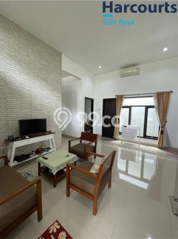 Rumah Luas Asri 3 KT Siap Huni di Solo Baru Surakarta Rumah Luas Asri 3 KT Siap Huni di Solo Baru Surakarta