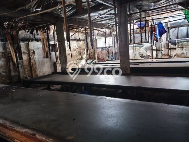 Gudang disewakan lokasi strategis Pasar Kliwon Solo 940m2 Gudang disewakan lokasi strategis Pasar Kliwon Solo 940m2