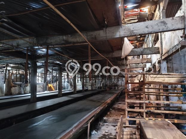 Gudang disewakan lokasi strategis Pasar Kliwon Solo 940m2 Gudang disewakan lokasi strategis Pasar Kliwon Solo 940m2