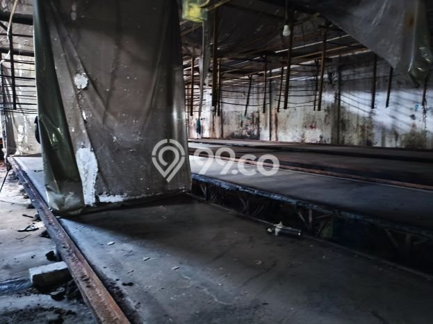 Gudang disewakan lokasi strategis Pasar Kliwon Solo 940m2 Gudang disewakan lokasi strategis Pasar Kliwon Solo 940m2