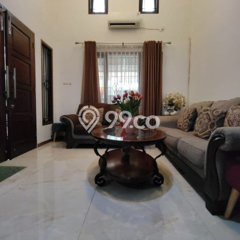 Rumah Luxury Modern Tanpa Renovasi di Bendungan Hilir Jakarta Pusat Rumah Luxury Modern Tanpa Renovasi di Bendungan Hilir Jakarta Pusat