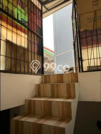 Ruko di Kebayoran Lama, Luas 300m², Pusat Bisnis, Lokasi Premium Ruko di Kebayoran Lama, Luas 300m², Pusat Bisnis, Lokasi Premium