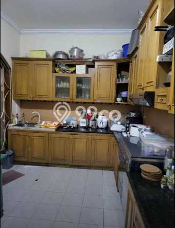 Siap Huni Hunian Elit 9 Kamar di Cempaka Putih Dekat ke Mana Saja Siap Huni Hunian Elit 9 Kamar di Cempaka Putih Dekat ke Mana Saja