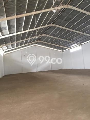 LOKASI STRATEGIS! Gudang For Rent di Tarumajaya, Luas 882m², Kawasan Berkembang LOKASI STRATEGIS! Gudang For Rent di Tarumajaya, Luas 882m², Kawasan Berkembang