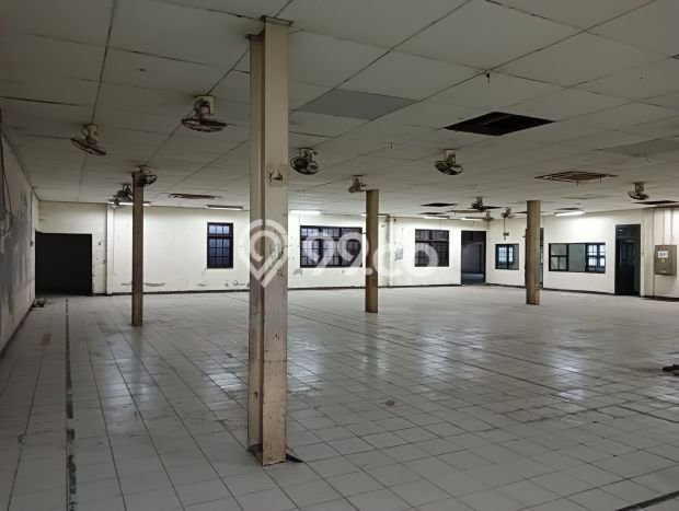 FOR RENT! Gudang di Narogong Cocok untuk Bisnis 6000m2 FOR RENT! Gudang di Narogong Cocok untuk Bisnis 6000m2