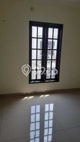 Rumah Modern Cantik 4 KT Bisa Langsung Pindah di Cilandak Rumah Modern Cantik 4 KT Bisa Langsung Pindah di Cilandak