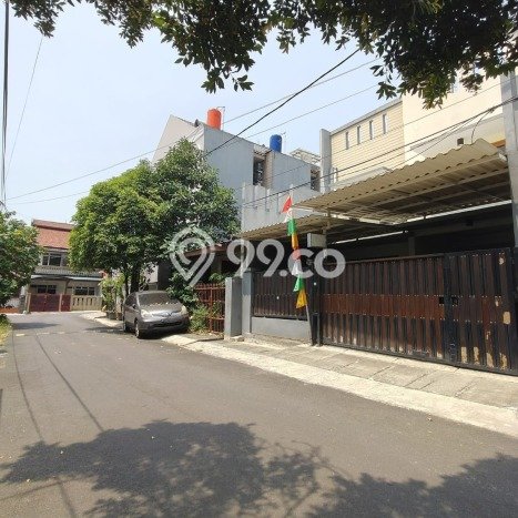 Rumah Luxury Modern Tanpa Renovasi di Bendungan Hilir Jakarta Pusat Rumah Luxury Modern Tanpa Renovasi di Bendungan Hilir Jakarta Pusat
