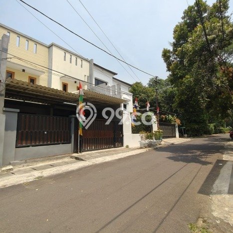 Rumah Luxury Modern Tanpa Renovasi di Bendungan Hilir Jakarta Pusat Rumah Luxury Modern Tanpa Renovasi di Bendungan Hilir Jakarta Pusat