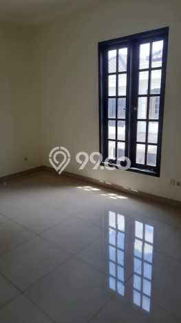 Rumah Modern Cantik 4 KT Bisa Langsung Pindah di Cilandak Rumah Modern Cantik 4 KT Bisa Langsung Pindah di Cilandak