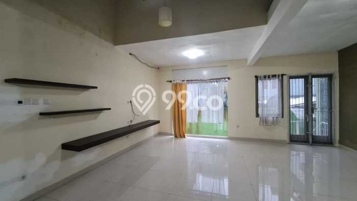 BEST PRICE! Rumah Berkualitas di Parongpong, Luas 184m² Bangunan 250m² BEST PRICE! Rumah Berkualitas di Parongpong, Luas 184m² Bangunan 250m²
