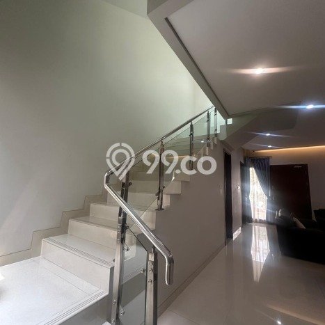For Sale! Luxury House LT 250m2 Desain Elegan di Pantai Indah Kapuk For Sale! Luxury House LT 250m2 Desain Elegan di Pantai Indah Kapuk