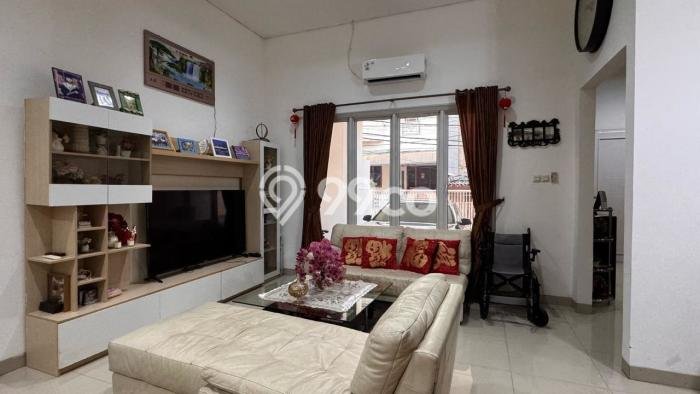 Rumah Elit Modern Tanpa Renovasi di Muara Karang Jakarta Utara Rumah Elit Modern Tanpa Renovasi di Muara Karang Jakarta Utara
