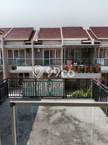 Disewakan! Rumah 2 Kamar Tidur &
2 Kamar Mandi di Taman Surya, Jakarta Barat Disewakan! Rumah 2 Kamar Tidur &
2 Kamar Mandi di Taman Surya, Jakarta Barat