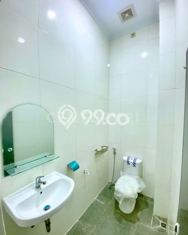 Ruko Dijual di Jakarta Pusat LT 168m2 & LB 363m2 Lokasi Terbaik! Ruko Dijual di Jakarta Pusat LT 168m2 & LB 363m2 Lokasi Terbaik!