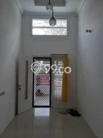Rumah Modern 3 KT di Citraland Surabaya Unfurnished Rumah Modern 3 KT di Citraland Surabaya Unfurnished