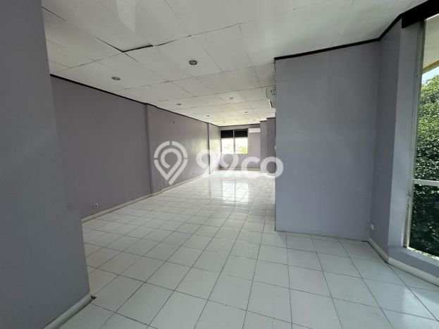 Unit Ruko Dijual di Surabaya LT 105m2 & LB 105m2 Unit Ruko Dijual di Surabaya LT 105m2 & LB 105m2