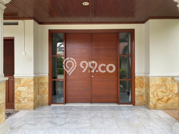 Rumah Eksklusif Dijual LT 851m2 di Cilandak, Jakarta Selatan Rumah Eksklusif Dijual LT 851m2 di Cilandak, Jakarta Selatan