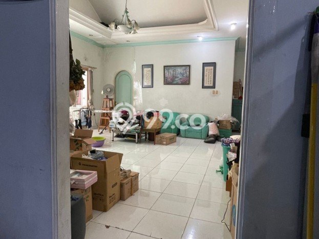 Hunian Mewah LB 375m2 Siap Huni Desain Elegan di Jelambar, Jakarta Barat Hunian Mewah LB 375m2 Siap Huni Desain Elegan di Jelambar, Jakarta Barat