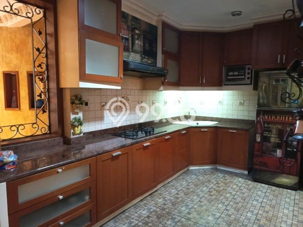 Rumah Elit LB 200m2 Siap Huni Desain Elegan di Daan Mogot, Jakarta Barat Rumah Elit LB 200m2 Siap Huni Desain Elegan di Daan Mogot, Jakarta Barat
