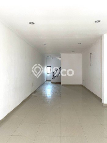 Unit Ruko Dijual di Jakarta Barat LT 104m2 & LB 280m2 Unit Ruko Dijual di Jakarta Barat LT 104m2 & LB 280m2