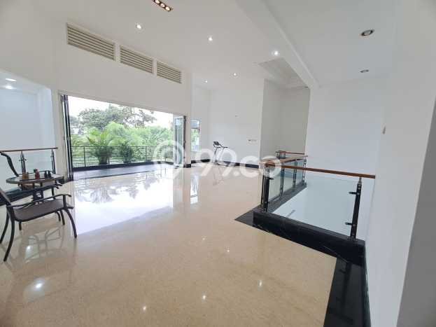 Dijual Rumah Luas Megah Dengan View Eksklusif di BSD City, Tangerang Dijual Rumah Luas Megah Dengan View Eksklusif di BSD City, Tangerang
