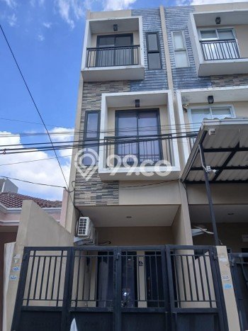 Dijual Cepat Rumah Bagus Siap Huni LB 112m2 di Kebon Jeruk, Jakarta Barat Dijual Cepat Rumah Bagus Siap Huni LB 112m2 di Kebon Jeruk, Jakarta Barat
