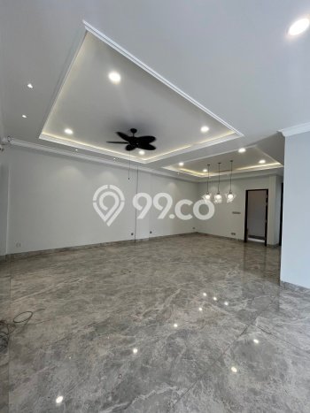 Rumah Mewah LB 450m2 Siap Pakai Desain Elegan di Muara Karang, Jakarta Utara Rumah Mewah LB 450m2 Siap Pakai Desain Elegan di Muara Karang, Jakarta Utara